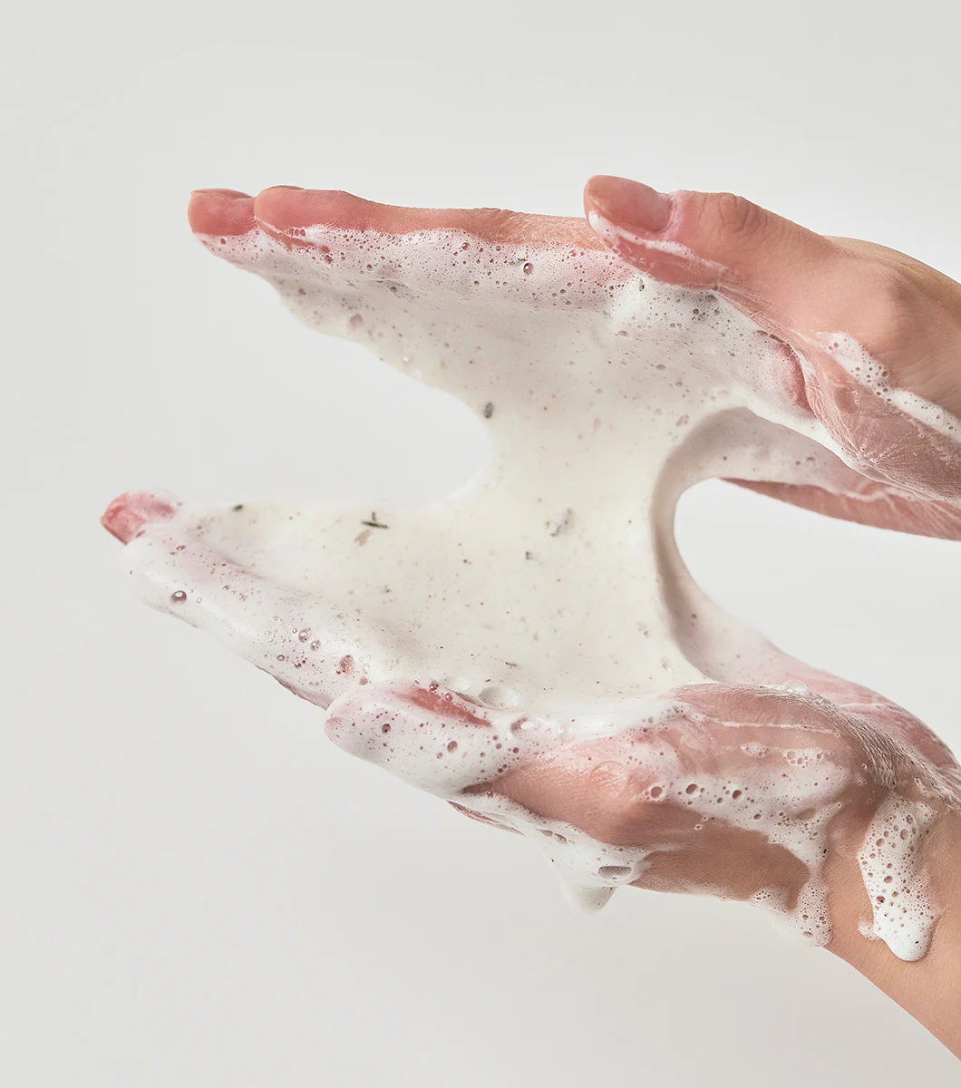 Anua | Heartleaf Quercetinol Cleansing Foam 150 ml - Image 3