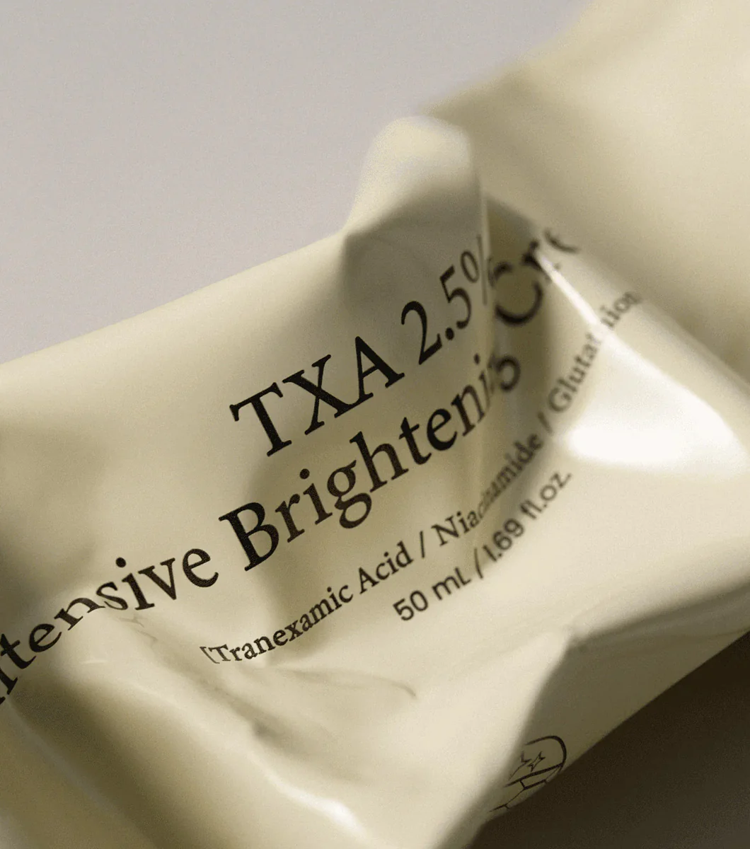 AXIS-Y TXA 2.5% Intensive Brightening Cream 50ml – Crema Hidratante Iluminadora Intensiva con Ácido Tranexámico - Image 2