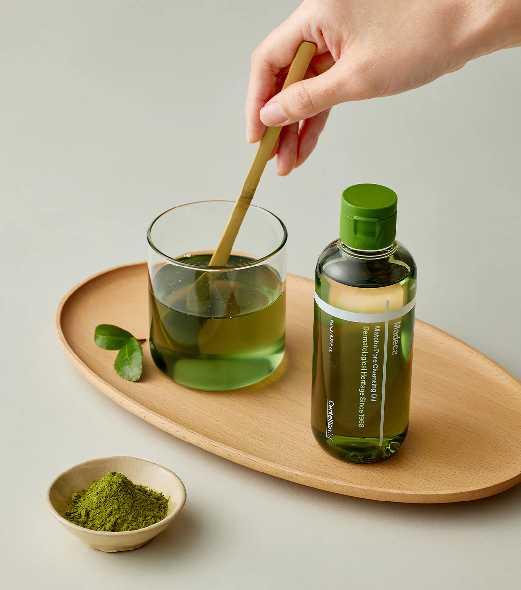 CENTELLIAN24 | Madeca Matcha Pore Cleansing Oil 200ml – Aceite Limpiador Purificante con Té Verde Matcha y Centella Asiática. - Image 3