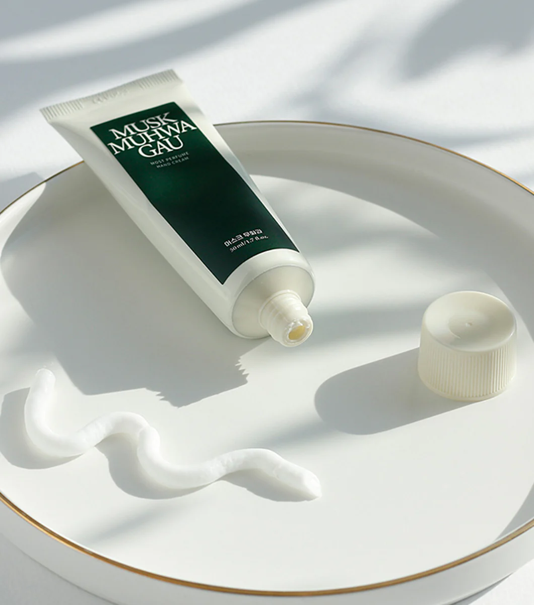 DAILY COMMA Most Perfume Hand Cream 50ml – Crema de Manos Hidratante y Perfumada con Manteca de Karité - Image 8
