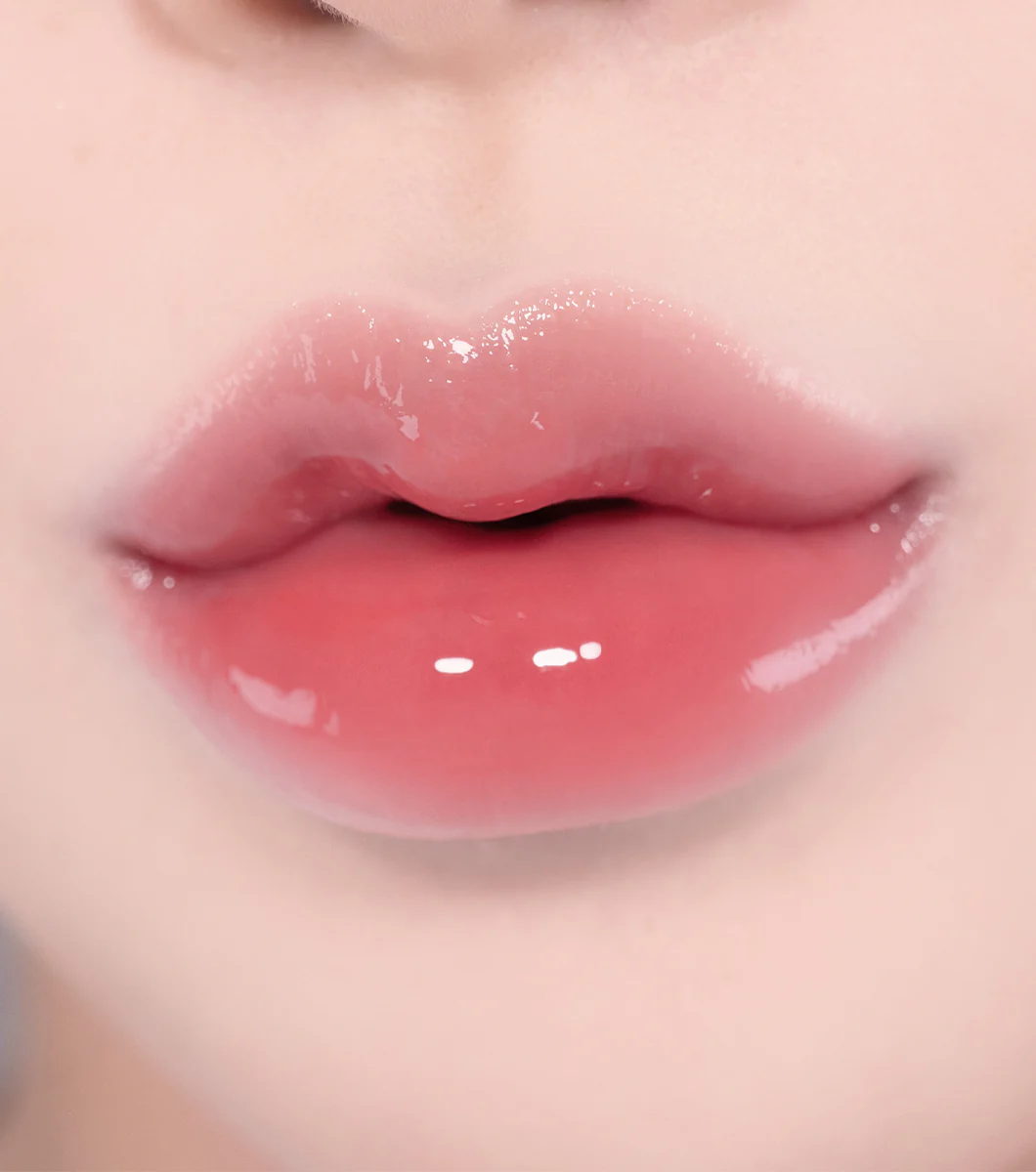 FWEE 3D Voluming Gloss 70% 5.3g – Brillo Labial Voluminizador Efecto Cristal con Polímeros de Alto Brillo y Aceite de Camelia - Image 7